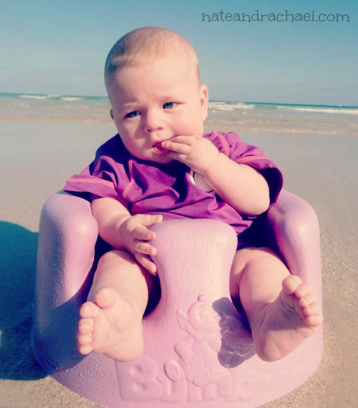 Baby beach bum--Must-read tips for taking baby to the beach!