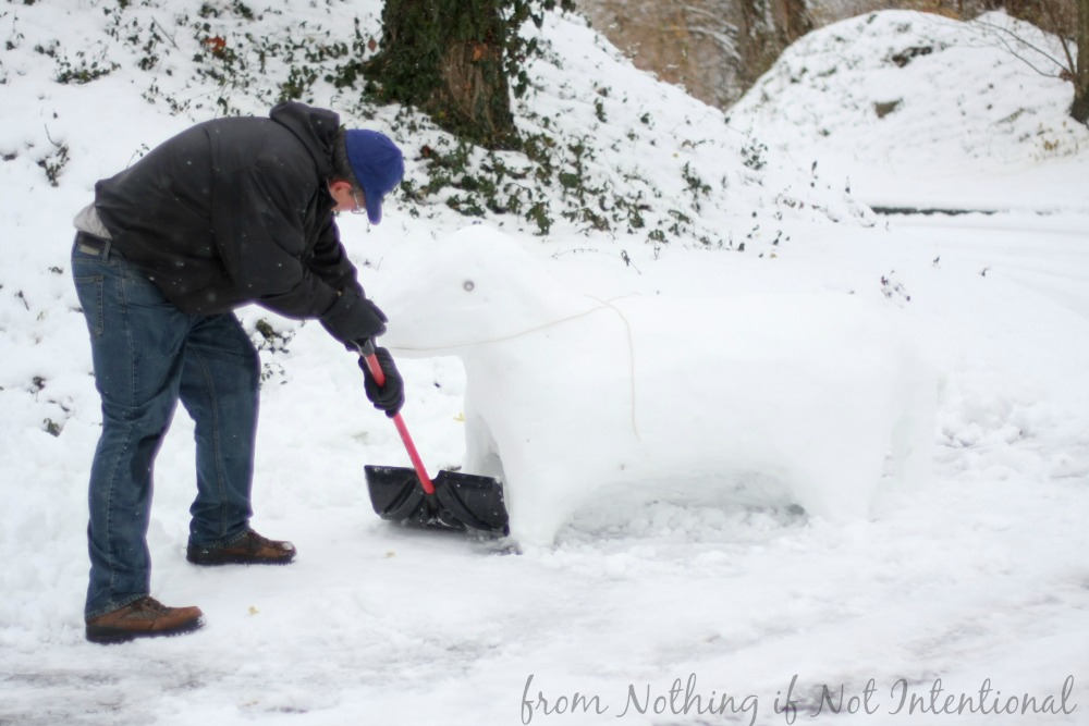 How to make a snow horse!