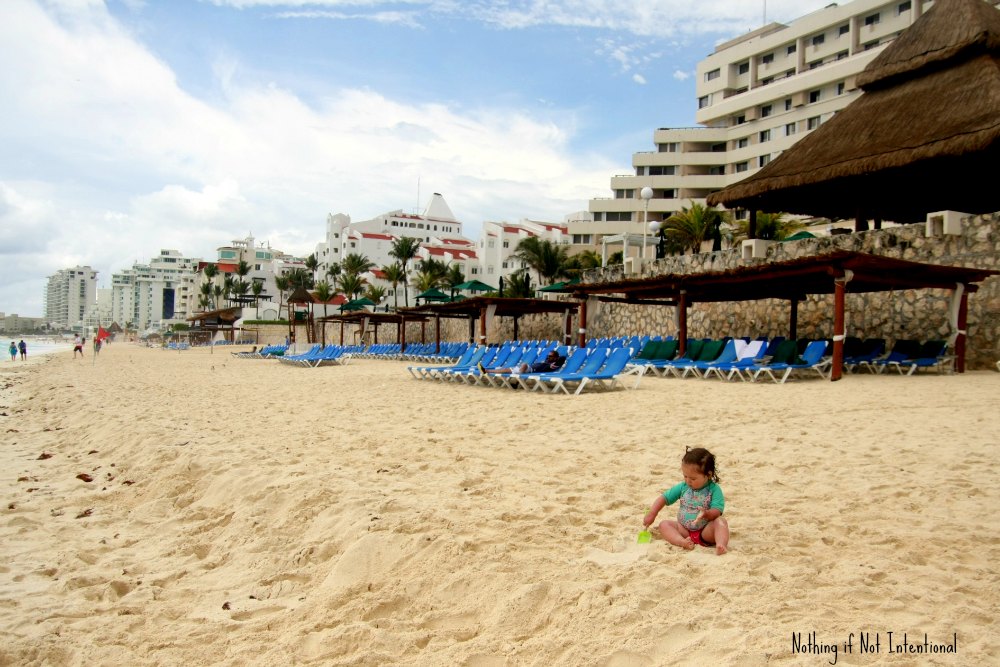 Tips for taking a vacation to Cancun Mexico with kids