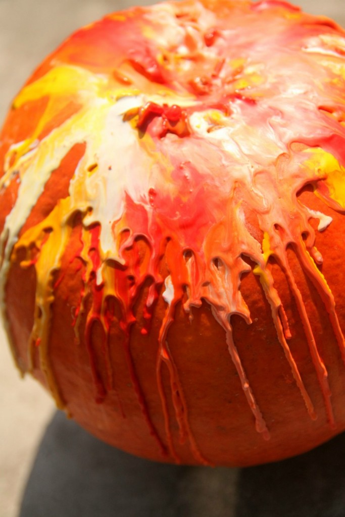 Melted Crayon Pumpkin Decorating. (Great no-carve way to include kids in the decorating.)